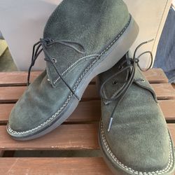 Men’s UGG casual boots