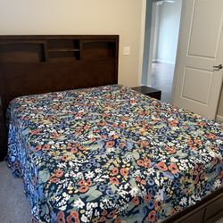 Queen Bedroom Set 