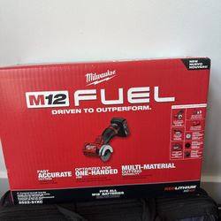 Milwaukee Cut Off Tool Kit