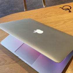 Apple MacBook Pro Retina Display Intel dual core i5 processor 8GB RAM 256GB SSD STORAGE DRIVE $220 