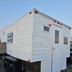 Camper Full Size. For 8ft Bed Trucks
