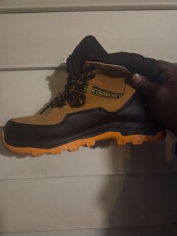 Steel toe boots
