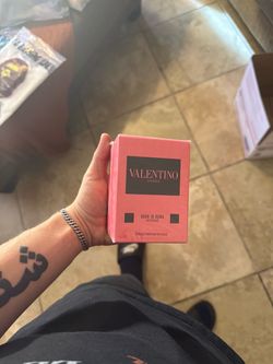 Valentino perfume