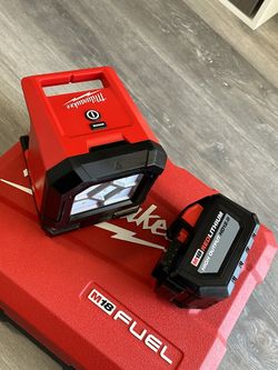 milwaukee m18 light
