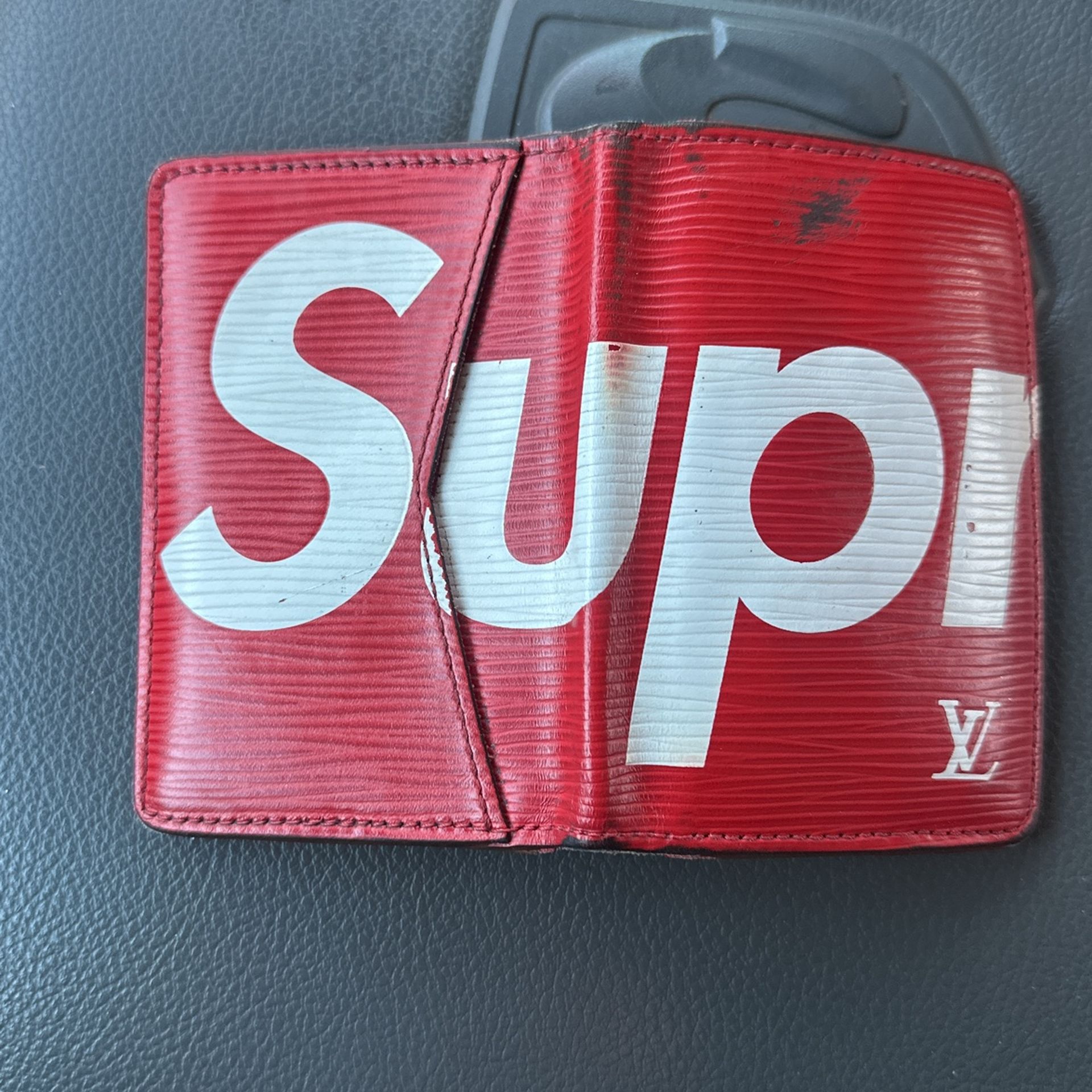 Supreme X Louis Vuitton