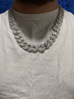 20mm 22” Custom Chain 