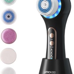 Facial Cleansing Brush Brand New