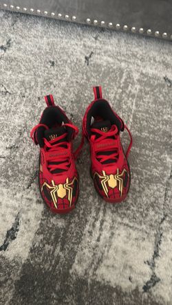 Marvel adidas spider man shoes men’s size 7