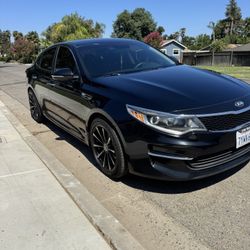 2017 KIA Optima
