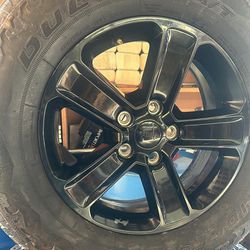 18" Jeep Wrangler Altitude Black OEM wheels rims and tires