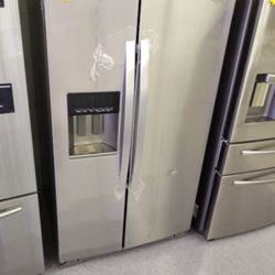 WHIRLPOOL STAINLESS STEEL SIDE X SIDE REFRIGERATOR RD1L