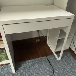Small IKEA desk (MICKE)