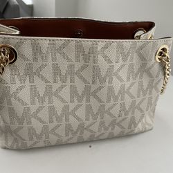 Micheal Kors Handbag
