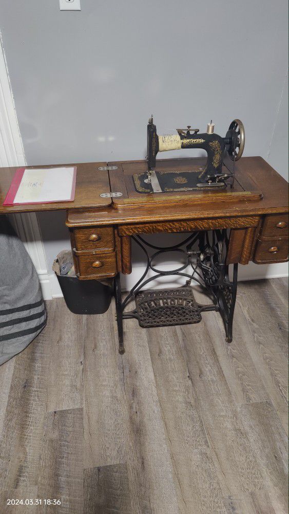 Antique Treadle Sewing Machine 