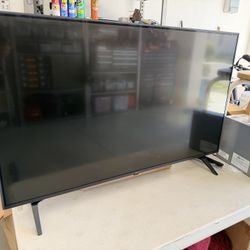 LG 43UQ7590PUB — 43" 4K UHD SMART TV — $150.00 Aliento Neighborhood