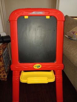 Kids Crayola Easel/ Erase And Chalk Board