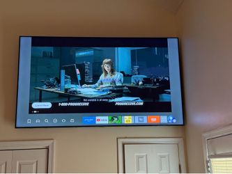 82 in Samsung Crystal UHD Smart TV