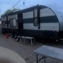 RV TRAILER 2022