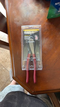 Klein crimping and cutting tool