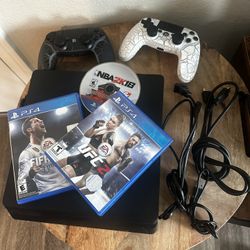 PS4 500GB Ready To Play! 3 Games\ 2 Controllers