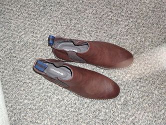 Nice never worn dress shoes size 9