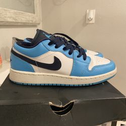 Jordan 1 UNC low