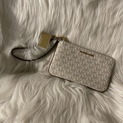 Mk Wristbag