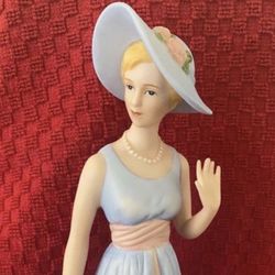 Porcelana De Home 🏠 Interior “ Está Nueba En Caja.  📦 