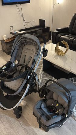 Coche para bebés con carsie y base incluido