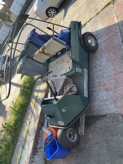 Perterbuilt 3 wheel golf cart, needs 6 marine batteries to run