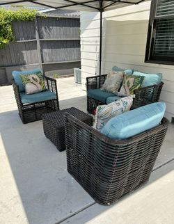 Patio Furniture Set ~ With Cute Decorative Pillows