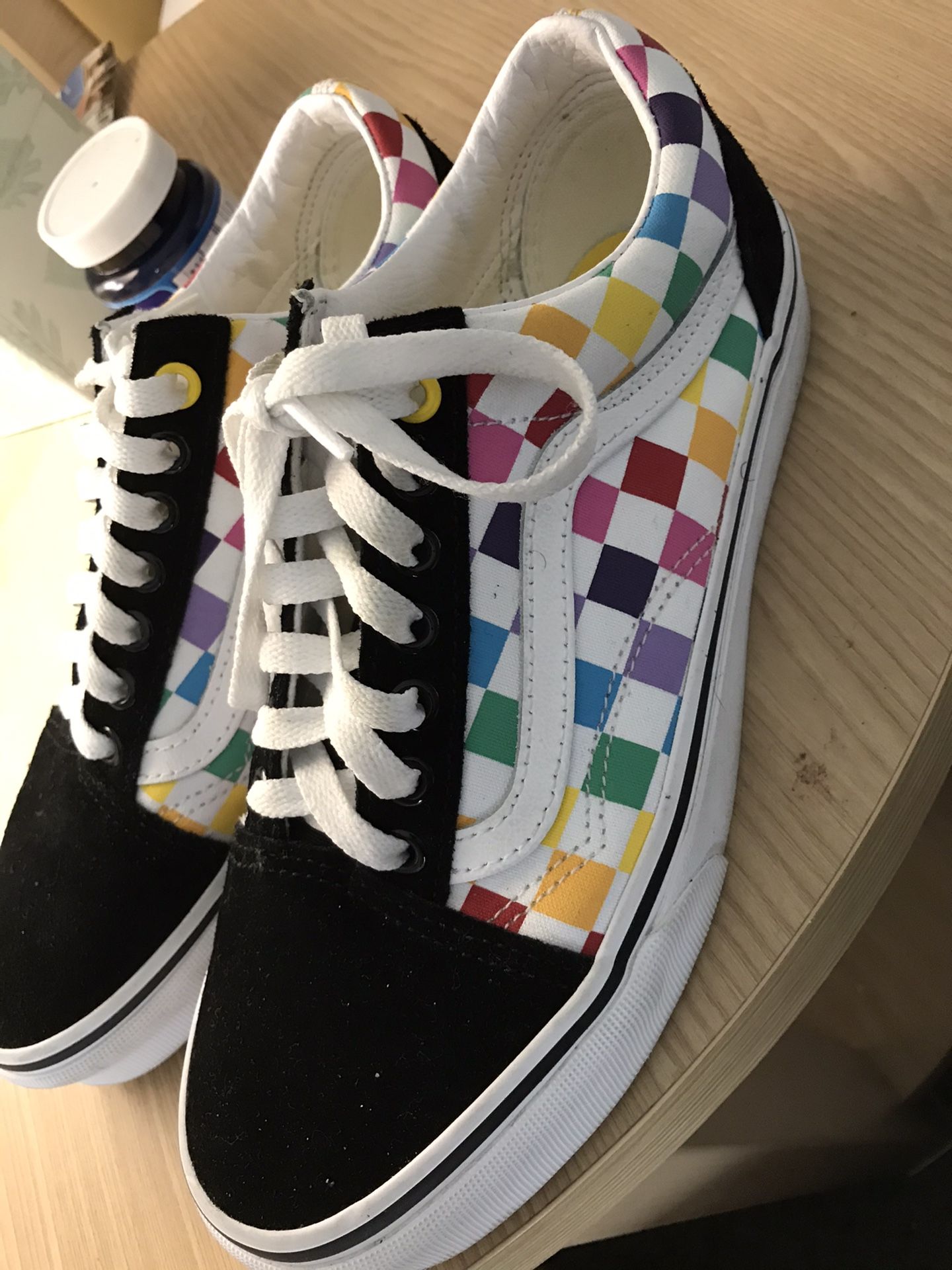 Vans Rainbow checkered with box size 7