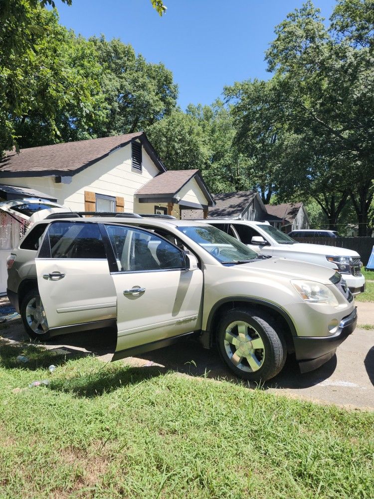 2008 GMC Acadia