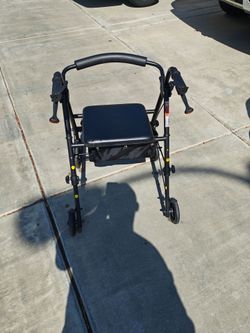 Nova With Seat And Storage Adjustable Walker 65 Like New No Rips See Pictures For Details Specs