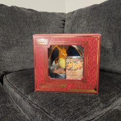 Charizard EX Premium Collection Box