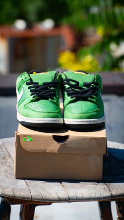 Nike SB Dunk Low Tokyo Green Taxi (2006) for Sale in Queens Nike SB Dunk Low Tokyo Green Taxi (2006) for Sale in Queens