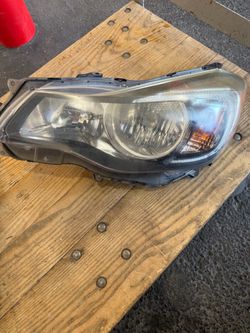 Headlight assembly 2014 crosstrek