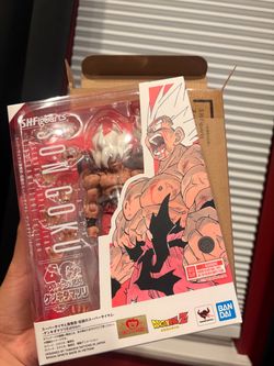 S.H.Figuarts Super Saiyan Son Goku Legendary Super Saiyan Genki Dama Edition