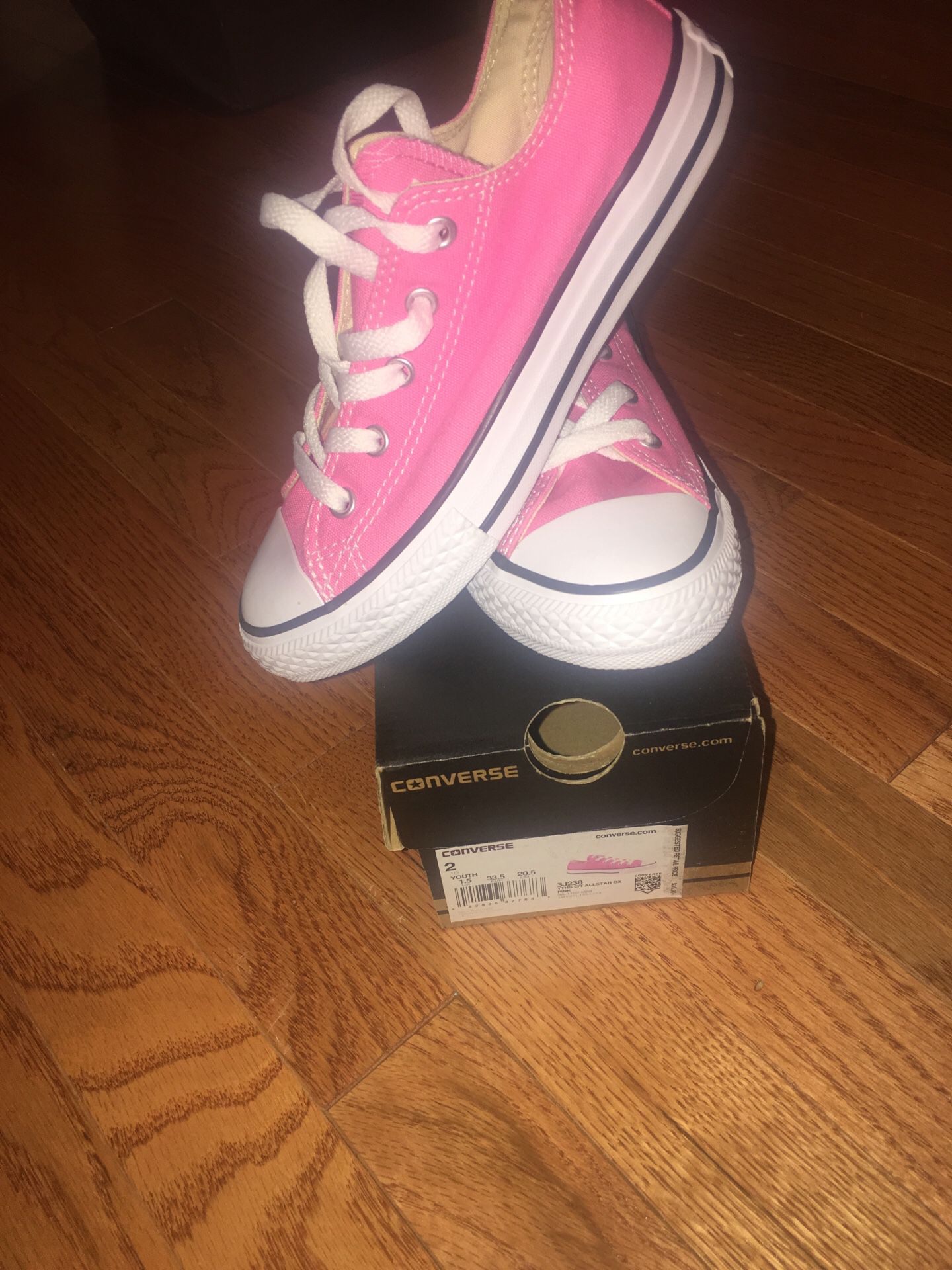 New in box size 2 converse