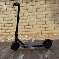 Electric scooter