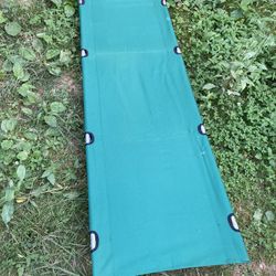Voyager Cot with compact aluminum frame, polyester cover, washable cover, mildew resistant cover, foldable, 30"x6"x3" folded, carry bag, 6 lb. 74" L x