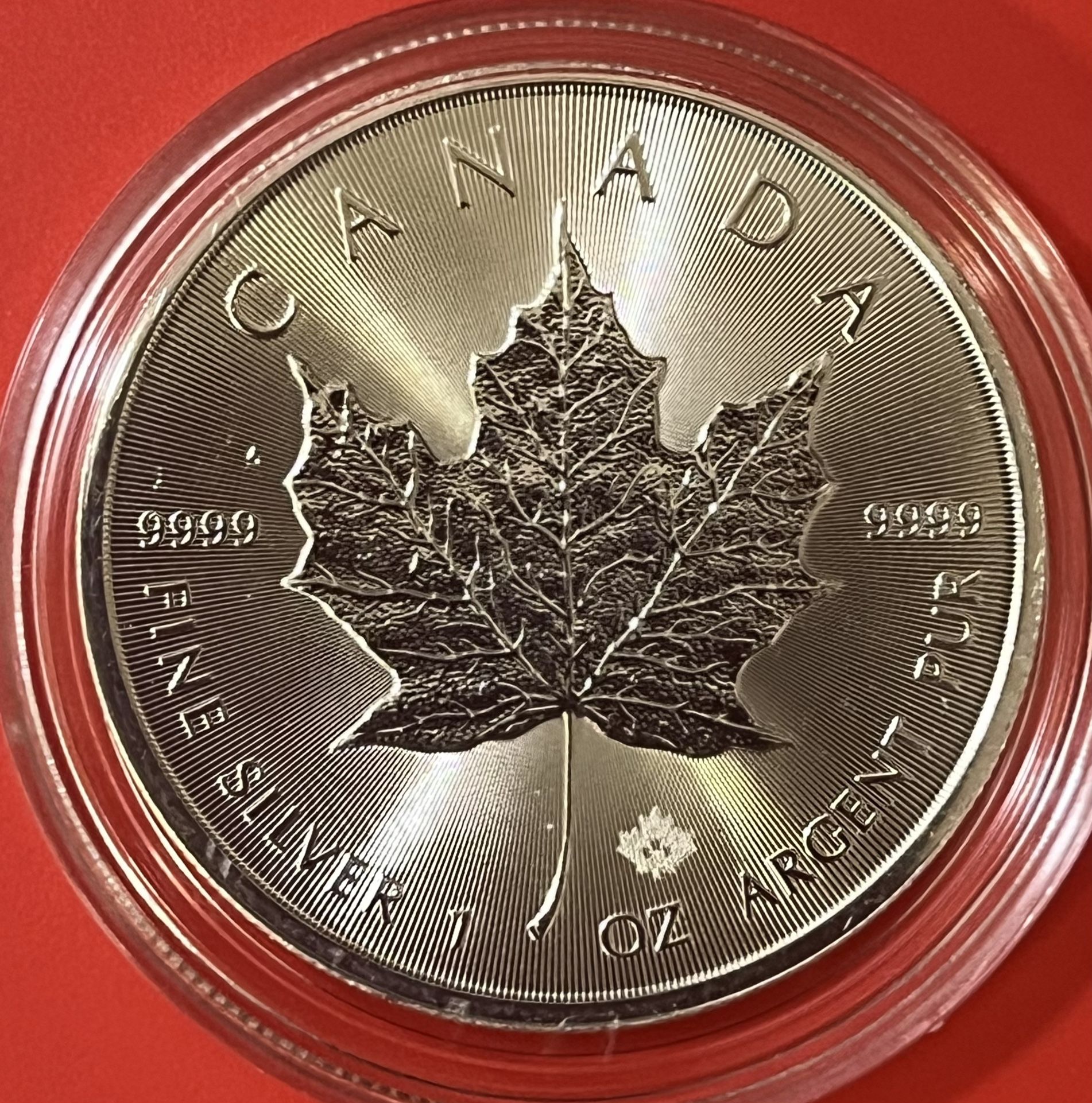 1 Oz Silver 2020 Canadian Maple Leaf $5 .9999 Silver Coin