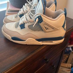 Jorden 4s Military Blue 