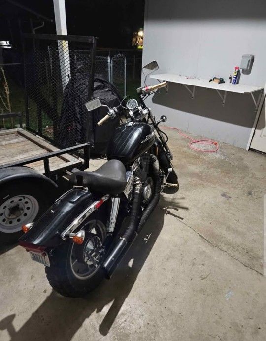 06 Honda Shadow 1100