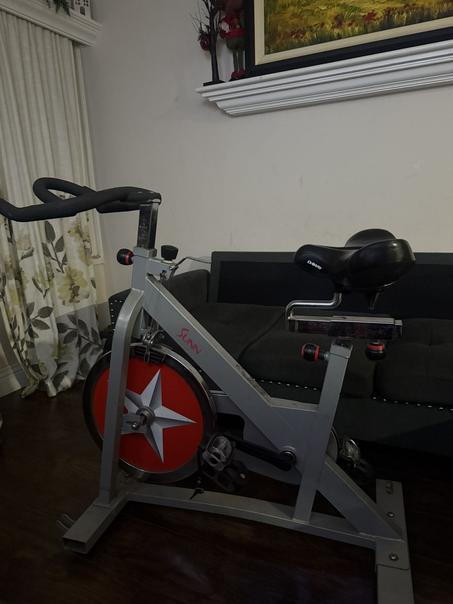 SUNNY HEALTH & FITNESS- Exercising Bike 