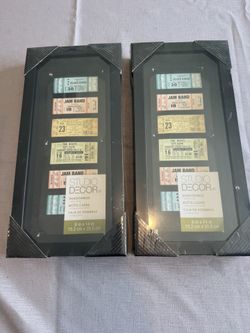 2 Black Shadow Boxes 