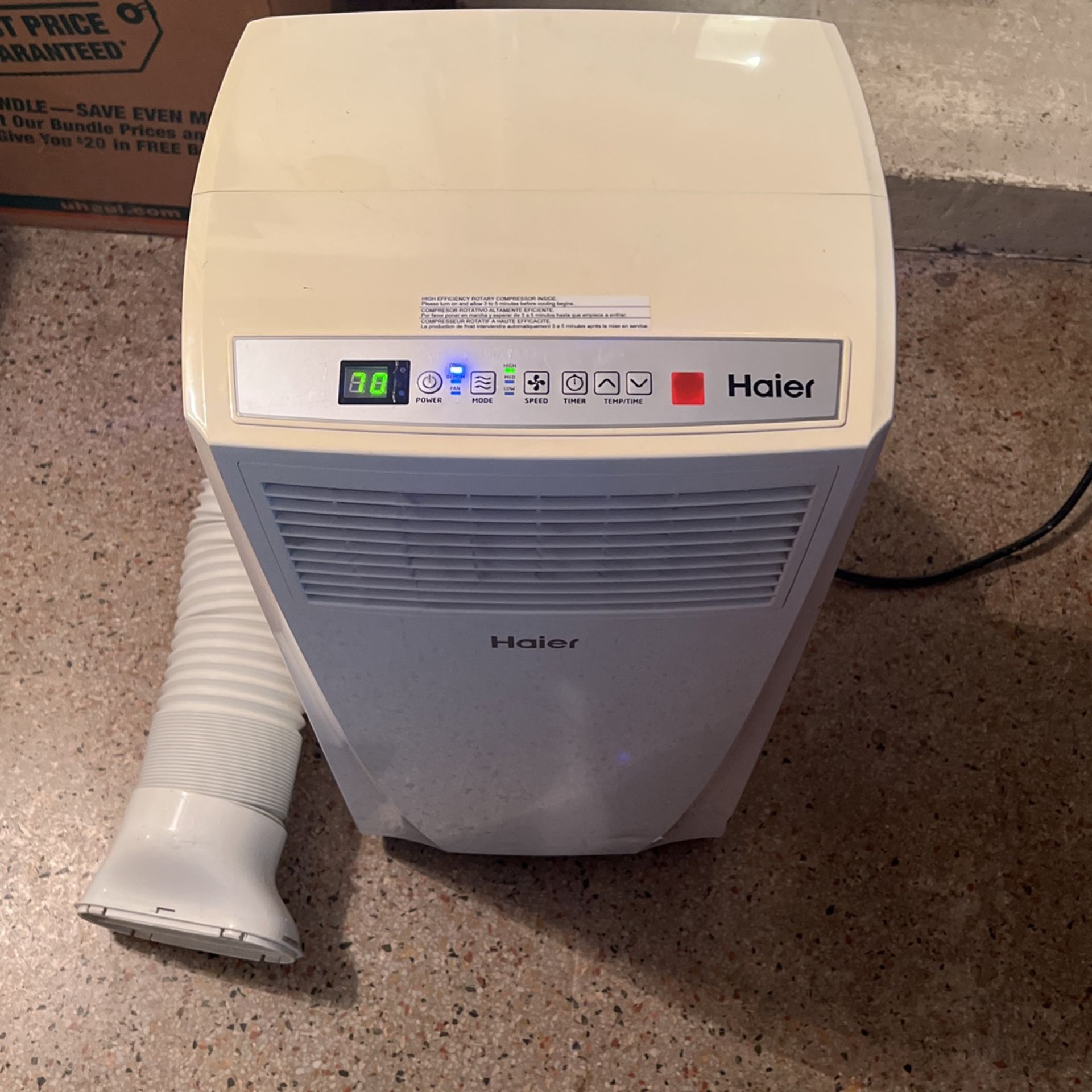 Portable AC unit/dehumidifier