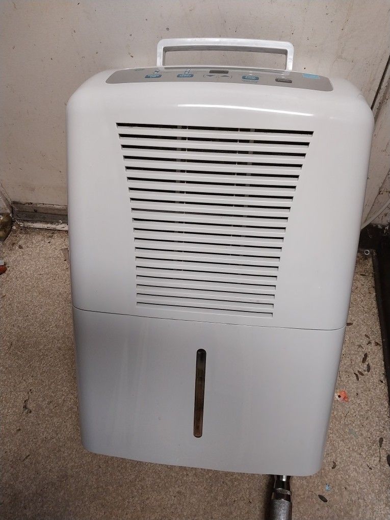 New Condition! GE ADEL50LRL2  Humidifier 