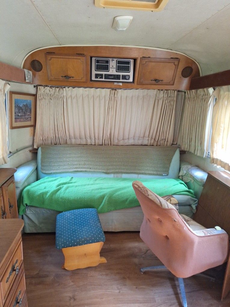 83 Avion Airstream