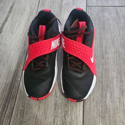 Boys Nike 5Y